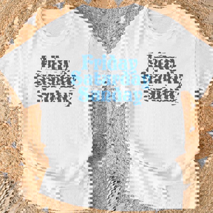 Fridayaturdayunday Moodibe Weekend Relax Day Off Tシャツ 高齢者への贈り物