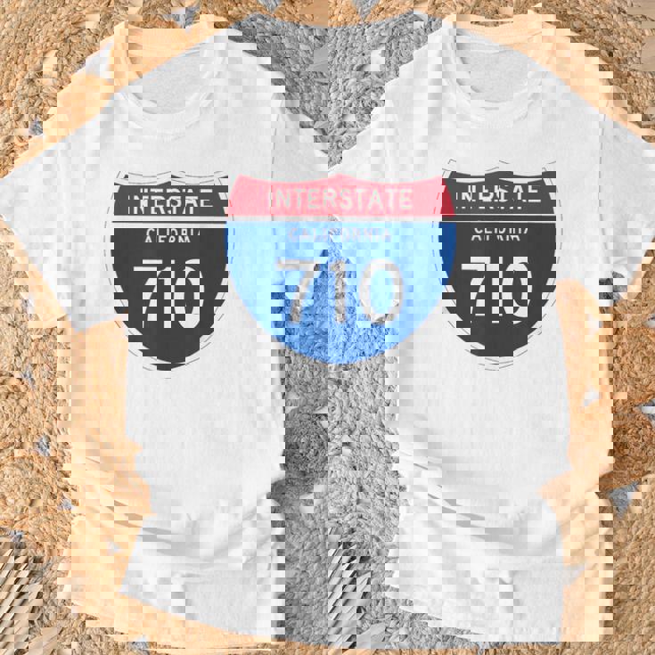 Interstate 710 California Tシャツ 高齢者への贈り物