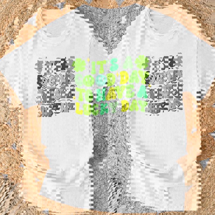It's A Good Day To Have Luckyt Patrick Day シャムロック アイリッシュ Tシャツ 高齢者への贈り物