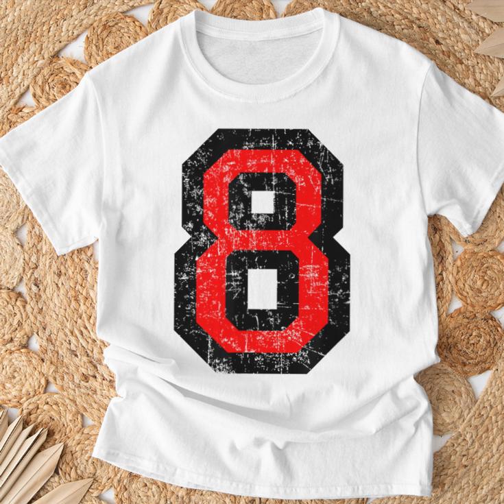 Número 8 Rojo Y Nero 8º Cumpleaños No8 Camiseta unisex Regalos para ancianos