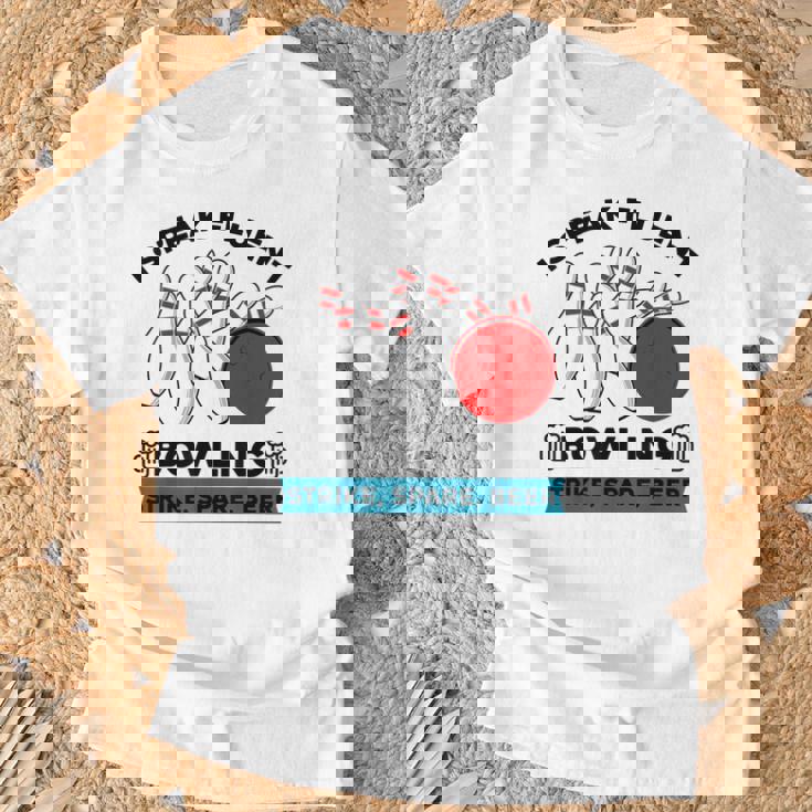 Strike スペア ビール ボウラー ボーリングボール 面白ボウリング Tシャツ 高齢者への贈り物