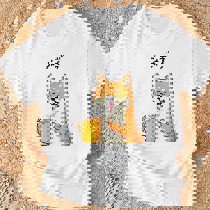 【みず】 柴犬 ビール 酒 生ビール 水 酒好き飲酒 おもしろ 面白い ネタ ウケ狙い お酒 Tシャツ 高齢者への贈り物