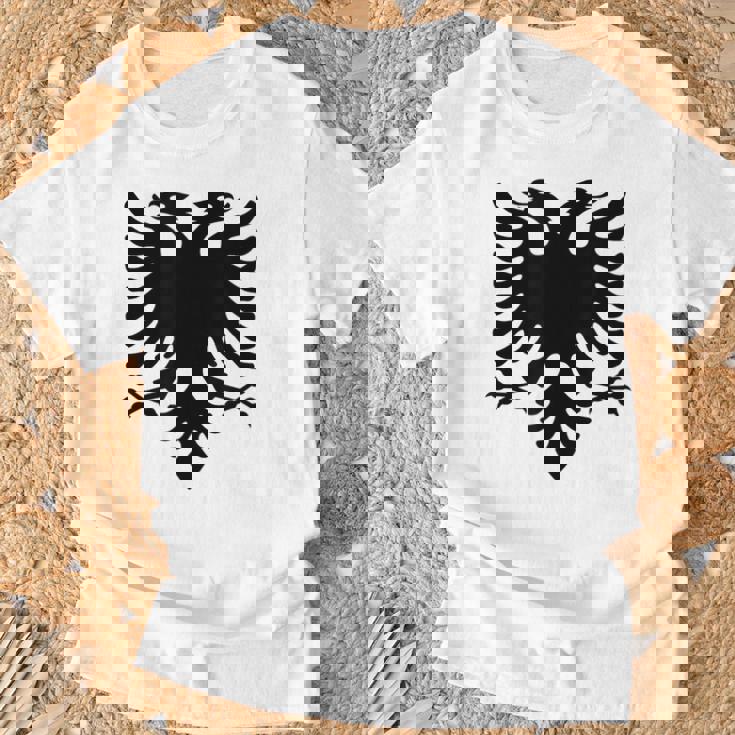 アルバニア国旗 アルバニア バルカン アルバニア国旗 アルバニア国旗 アルバニア国旗 Tシャツ 高齢者への贈り物