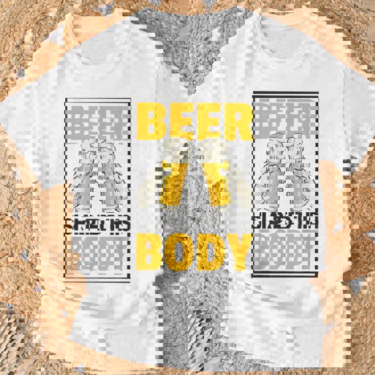 ビールがこの体を作る 面白いビール腹 Tシャツ 高齢者への贈り物
