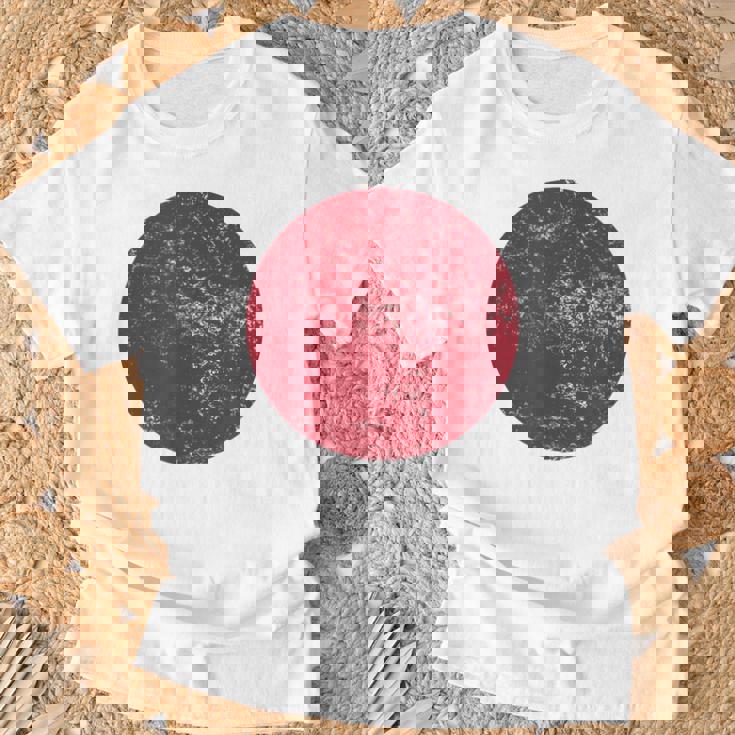 日の丸 日本の国旗 日章旗 日本国 にほん にっぽん かっこいい おもしろい Tシャツ 高齢者への贈り物