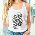 伝統的な本物のマオリ族タトゥーニュージーランド。 タンクトップ