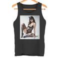 セクシーガールグラフィックtシャツ-猫マスクv2のセクシーなピンナップガール タンクトップ