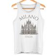 ミラノ イタリア ドゥオーモ 大聖堂 建築 イタリア タンクトップ