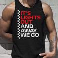 It's Lights Out And Away We Go Race Weekモータースポーツレーシング タンクトップ 彼への贈り物