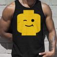 Winking Winky Face ミニフィグ ブリックトイtシャツ タンクトップ 彼への贈り物