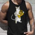 フレンチホルン音楽家オーケストラ音楽を奏でるクールな猫 タンクトップ 彼への贈り物