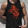 丙午 火の馬 墨絵 ストリートアート 筆文字 和柄 漢字 グラフィック 赤い炎 デザイン 日本風 タンクトップ 彼への贈り物