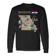 ミズーリ州のランドマーク、主要都市、道路、旗の地図 長袖Tシャツ ギフトのアイデア