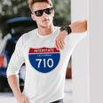 Interstate 710 California 長袖Tシャツ 彼への贈り物