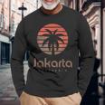 Jakarta インドネシア ジャカルタ 長袖Tシャツ 高齢者への贈り物