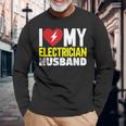 電気技師の夫が大好き 長袖Tシャツ 高齢者への贈り物