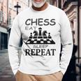 Chess Play チェス盤 チェスマット ギフトアイデア 長袖Tシャツ 高齢者への贈り物