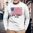 Victory 1776 愛国的 ベッツィー・ロス アメリカ国旗 星13個 長袖Tシャツ 高齢者への贈り物