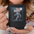 ビッグフット サスカッチ アメリカ国旗 愛国的 7月4日 アメリカ コーヒーマグ 面白い贈り物