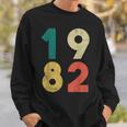 1982 デザイン レトロバースデーヴィンテージ 1982 スウェットシャツ 彼への贈り物