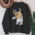 かわいいテディベア野球ヒッター。 スウェットシャツ 年配の女性への贈り物