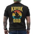 Kayak Papà Kayakista Kayak Hobby Kayak Padre Papà Papà Papà T-shirt da uomo con stampa posteriore