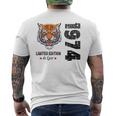 1974年生まれ、1974年限定版誕生 メンズTシャツ バックプリント