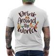 Family Drinking Around The World チェックリスト パスポート メンズTシャツ バックプリント