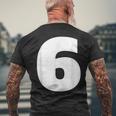 タイポグラフィ 太字表示 6番 数字 6 メンズTシャツ バックプリント 高齢者への贈り物