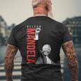 ネルソン・マンデラ 上げた 右手拳 食いしばり マンデラの日 メンズTシャツ バックプリント 高齢者への贈り物