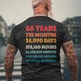 素晴らしい66歳の誕生日プレゼント 面白い レトロ 66歳の誕生日 メンズTシャツ バックプリント 高齢者への贈り物