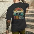98歳 ヴィンテージ 1926年5月 98歳の誕生日 レトロ メンズTシャツ バックプリント 彼への贈り物