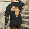 アフリカの平等パターン メラニン 肌色 アフリカ地図 メンズTシャツ バックプリント 彼への贈り物