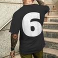 タイポグラフィ 太字表示 6番 数字 6 メンズTシャツ バックプリント 彼への贈り物