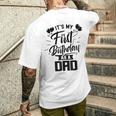 È Il Mio Primo Compleanno Da Papà Papà Festa Papà Papà T-shirt da uomo con stampa posteriore Regalos para él
