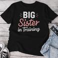 キッズ Bigister In Training 女の子用 レディースTシャツ 面白い贈り物
