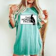 【バックプリント・背中側】ザ・ホース・フェイス The Horse Face 午年 馬 2026 パロディ 長袖tシャツ レディースオーバーサイズコンフォートTシャツ Chalky Mint