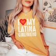 I Love My Latina Girlfriend レディースオーバーサイズコンフォートTシャツ Mustard