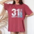 31歳 男性 ギフト 31歳の誕生日プレゼント 女性用 レディースオーバーサイズコンフォートTシャツ Crimson