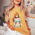 セクシー ワイフ ビーチ アニメ 女の子 日本語 レディースオーバーサイズコンフォートTシャツ Mustard