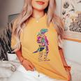 恐竜 漫画 かわいい かわいい かっこいい モチーフ 男性 女性 T-Rex レディースオーバーサイズコンフォートTシャツ Mustard