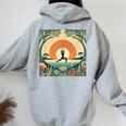 夕焼けの戦士ポーズ、ヨガの自然のイラスト、花柄。 レディース オーバーサイズ パーカー バックプリント Sport Grey