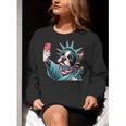Boston Terrier Selfie Statue Of Liberty 4th Of July American Women Crewneck Sweatshirt, American Boston Terrier Sweatshirts, Boston Terrier 4th Of July Sweatshirts, funny gift