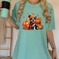Boston Terrier Thanksgiving Leopard Pumpkins Fall Leaves Women's Comfort Colors T-Shirt Chalky Mint