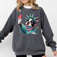 Boston Terrier Selfie Statue Of Liberty 4th Of July American Comfort Colors Sweatshirt Pepper