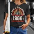 60歳の誕生日 60歳のギタリスト ギター愛好家 1966年生まれ Tシャツ 彼女への贈り物