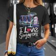 「I Loveingapore Citykyline」とマーライオンのデザイン。 Tシャツ 彼女への贈り物