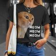 愚かなおしゃべり猫のミームニャーニャーニャー。 Tシャツ 彼女への贈り物