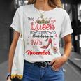1975年11月 誕生日 この女王は1975年11月に生まれました Tシャツ 彼女への贈り物