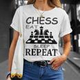 Chess Play チェス盤 チェスマット ギフトアイデア Tシャツ 彼女への贈り物